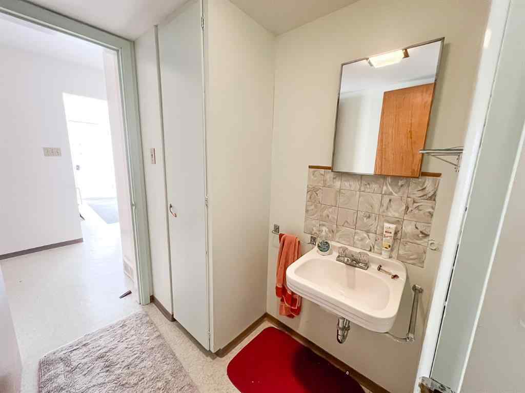 MLS® A2207694 - 102 1 Avenue SE in NONE Falher, Residential