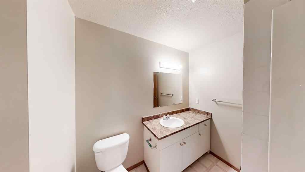 MLS® A2207702 - Unit #C 10029 105 Avenue  in Avondale South Grande Prairie, Residential