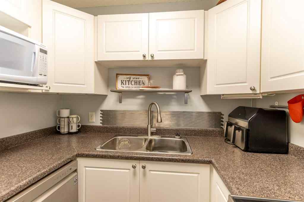 MLS® A2207821 - Unit #104 9 Country Village Bay NE in Country Hills Village Calgary, Residential