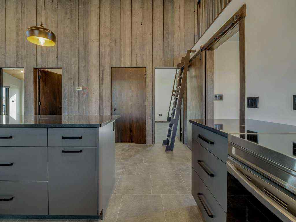 MLS® A2207854 - 686 Lacombe Street  in NONE Pincher Creek, Residential
