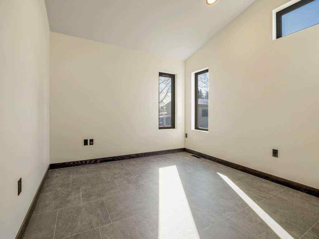 MLS® A2207854 - 686 Lacombe Street  in NONE Pincher Creek, Residential