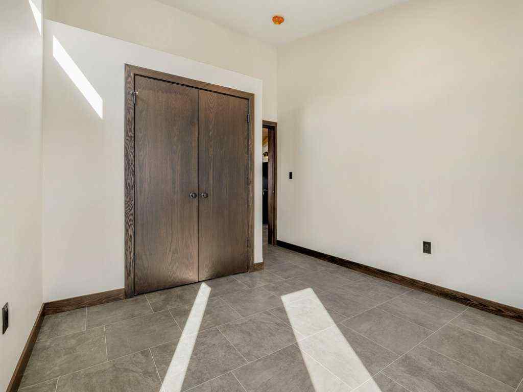 MLS® A2207854 - 686 Lacombe Street  in NONE Pincher Creek, Residential