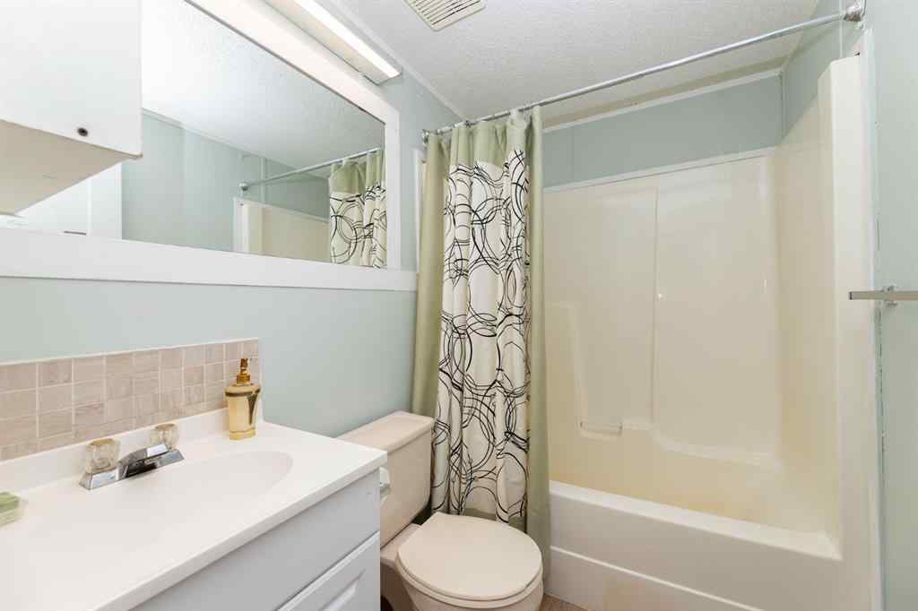 MLS® A2208012 - 25418 597 Highway  in NONE Rural Lacombe County, Residential