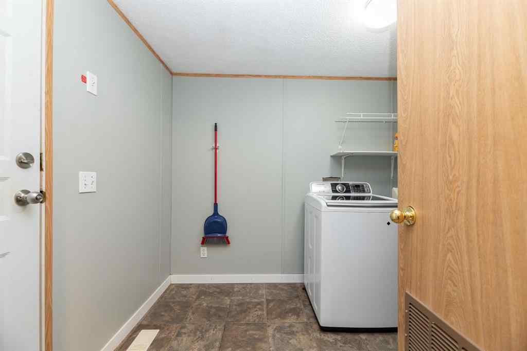 MLS® A2208012 - 25418 597 Highway  in NONE Rural Lacombe County, Residential