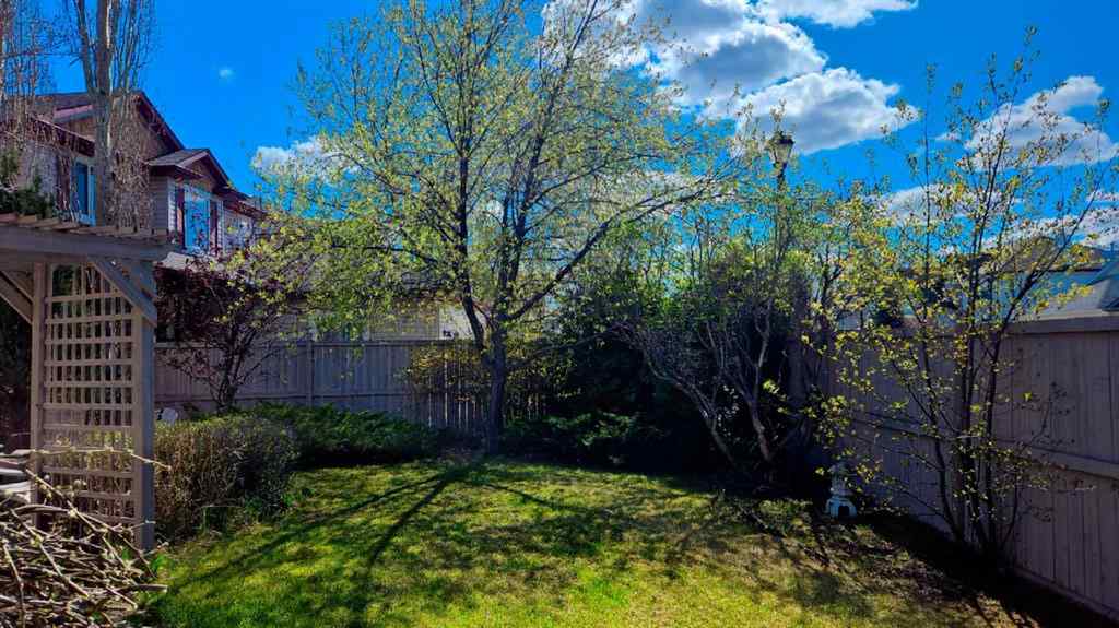 MLS® A2208025 - 115 WEST LAKEVIEW Passage  in Lakeview Landing Chestermere, Residential