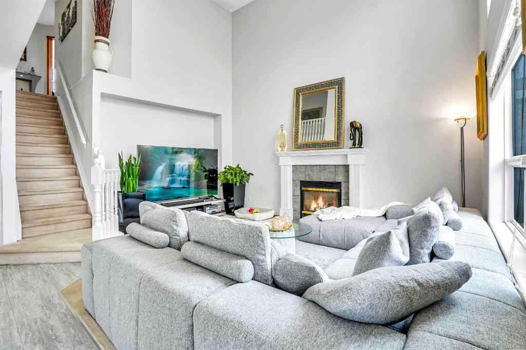 MLS® A2208025 - 115 WEST LAKEVIEW Passage  in Lakeview Landing Chestermere, Residential
