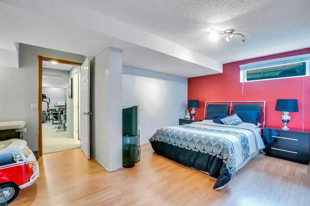 MLS® A2208025 - 115 WEST LAKEVIEW Passage  in Lakeview Landing Chestermere, Residential