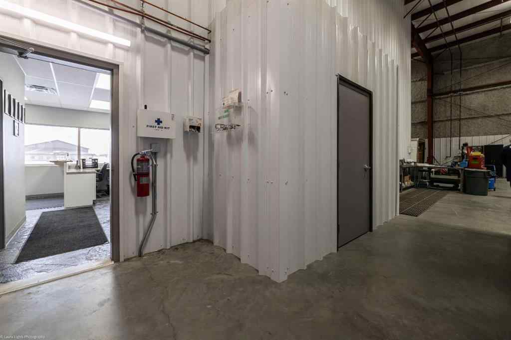 MLS® A2208048 - 6609 63 Street Close  in Hill Industrial Lloydminster, Commercial