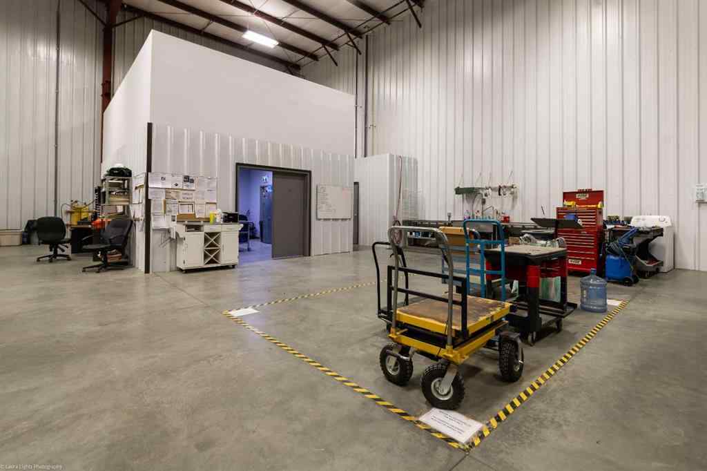 MLS® A2208048 - 6609 63 Street Close  in Hill Industrial Lloydminster, Commercial
