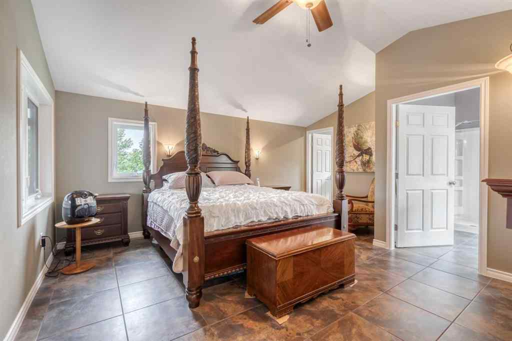 MLS® A2208140 - 240 Essex Street  in NONE Carbon, Residential