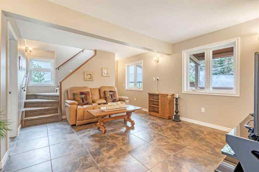MLS® A2208140 - 240 Essex Street  in NONE Carbon, Residential