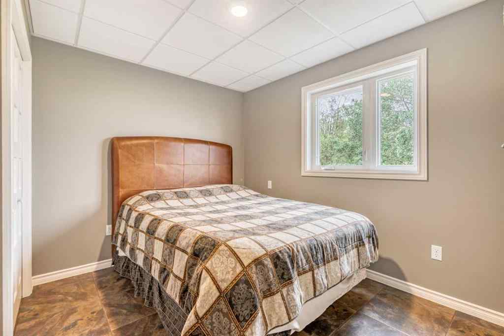 MLS® A2208140 - 240 Essex Street  in NONE Carbon, Residential