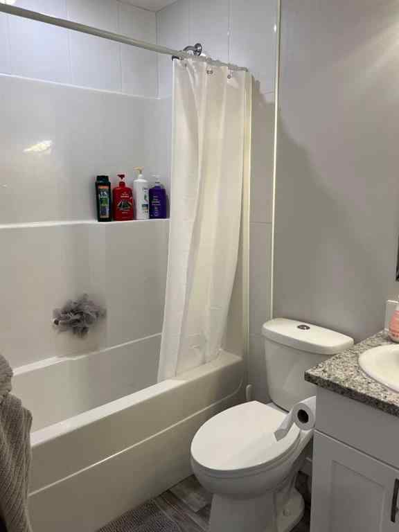 MLS® A2208340 - 826 3rd Avenue  in NONE Beaverlodge, Residential
