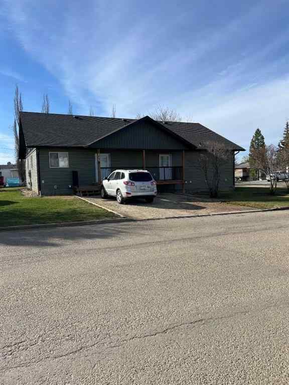 MLS® A2208340 - 826 3rd Avenue  in NONE Beaverlodge, Residential