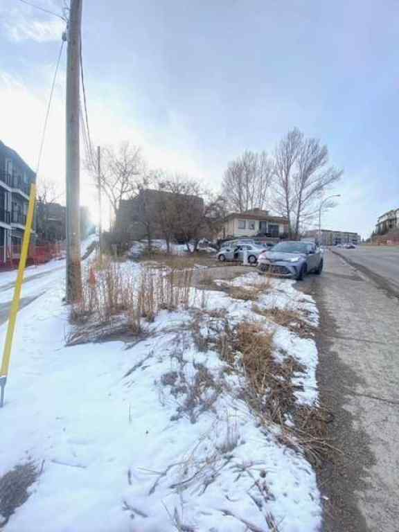 MLS® A2208345 - 411 Edmonton Trail NE in Crescent Heights Calgary, Land