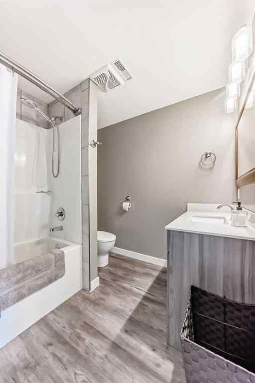 MLS® A2208349 - 5910 61 Avenue  in Lucas Heights Ponoka, Residential