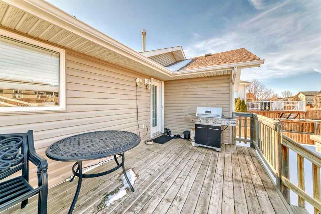 MLS® A2208349 - 5910 61 Avenue  in Lucas Heights Ponoka, Residential