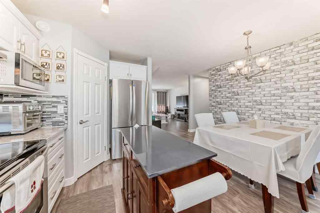 MLS® A2208349 - 5910 61 Avenue  in Lucas Heights Ponoka, Residential