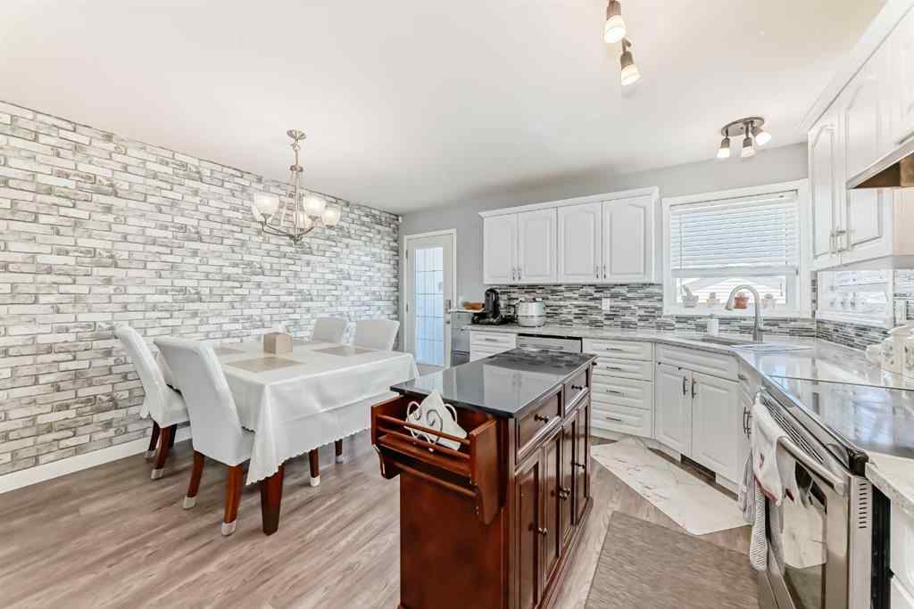 MLS® A2208349 - 5910 61 Avenue  in Lucas Heights Ponoka, Residential