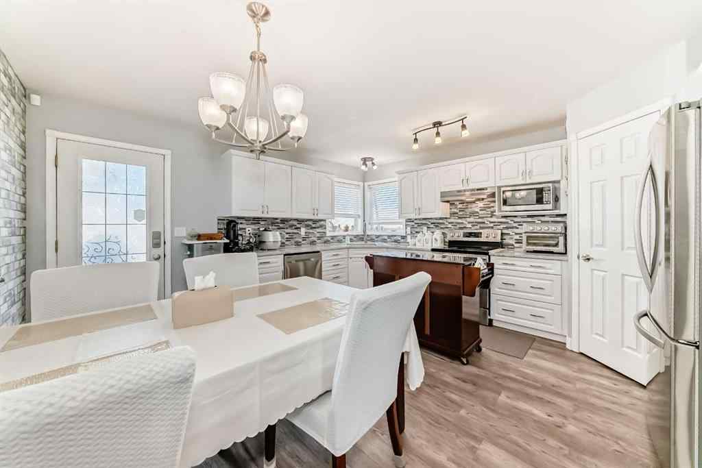 MLS® A2208349 - 5910 61 Avenue  in Lucas Heights Ponoka, Residential