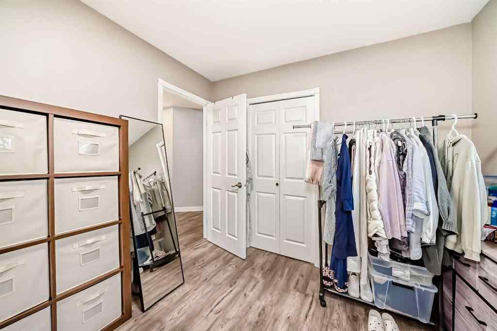 MLS® A2208349 - 5910 61 Avenue  in Lucas Heights Ponoka, Residential