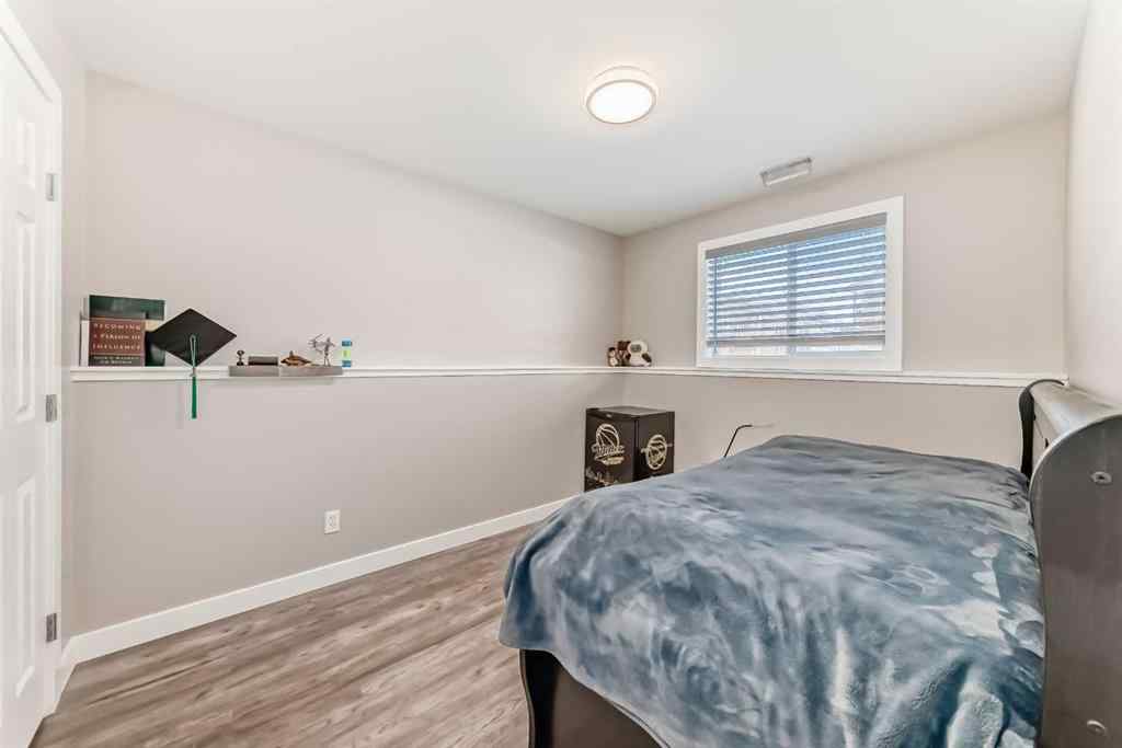 MLS® A2208349 - 5910 61 Avenue  in Lucas Heights Ponoka, Residential