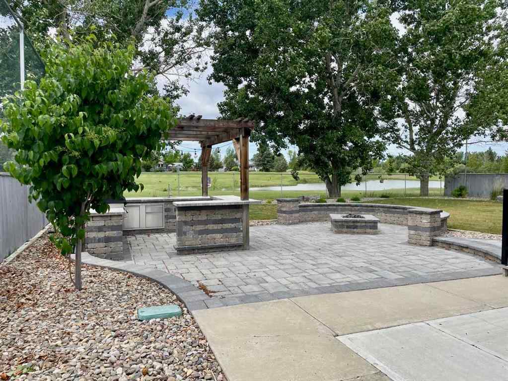MLS® A2208480 - 2804 23 Street  in NONE Coaldale, Residential