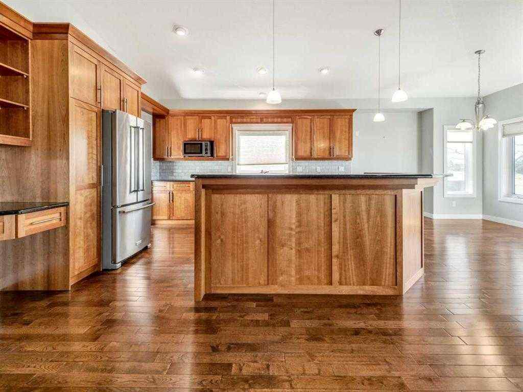 MLS® A2208480 - 2804 23 Street  in NONE Coaldale, Residential