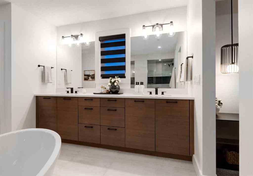 MLS® A2208488 - 10 Stillwater Bay  in Artesia at Heritage Pointes Heritage Pointe, Residential