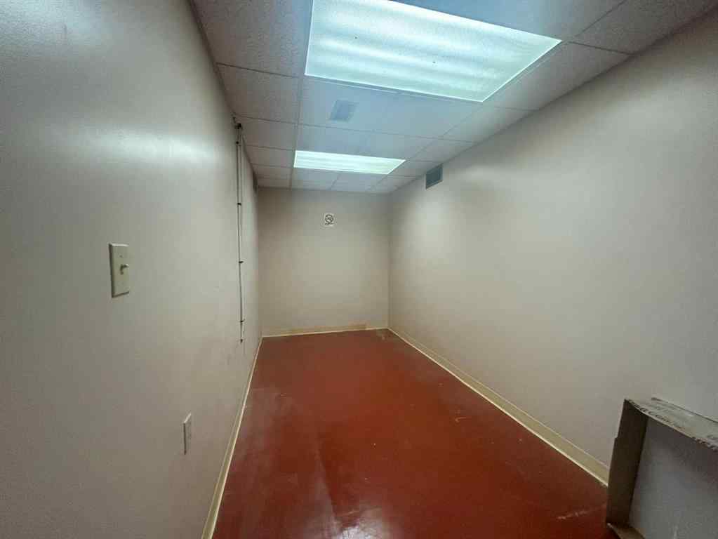 MLS® A2208493 - 602 3 Street SE in SE Hill Medicine Hat, Commercial