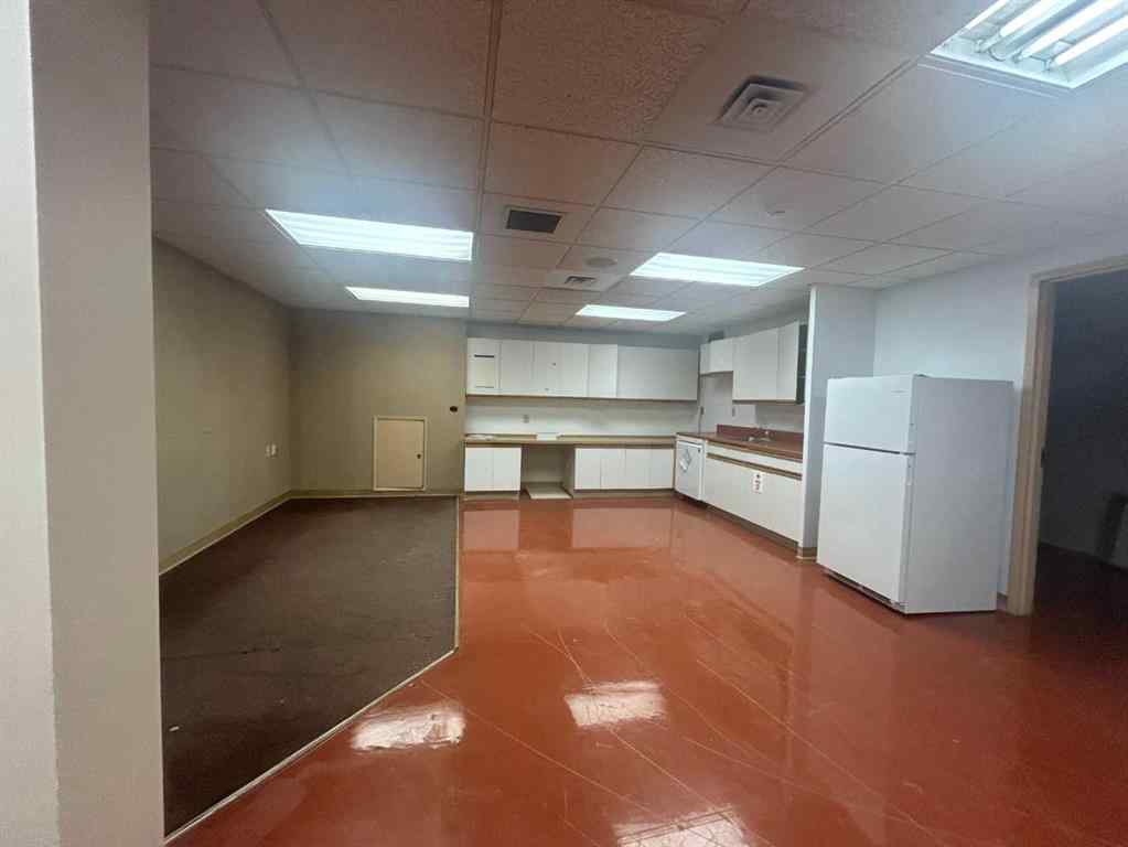 MLS® A2208493 - 602 3 Street SE in SE Hill Medicine Hat, Commercial