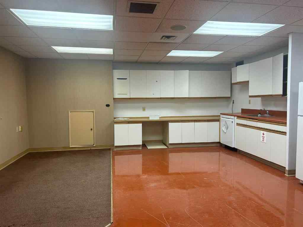 MLS® A2208493 - 602 3 Street SE in SE Hill Medicine Hat, Commercial