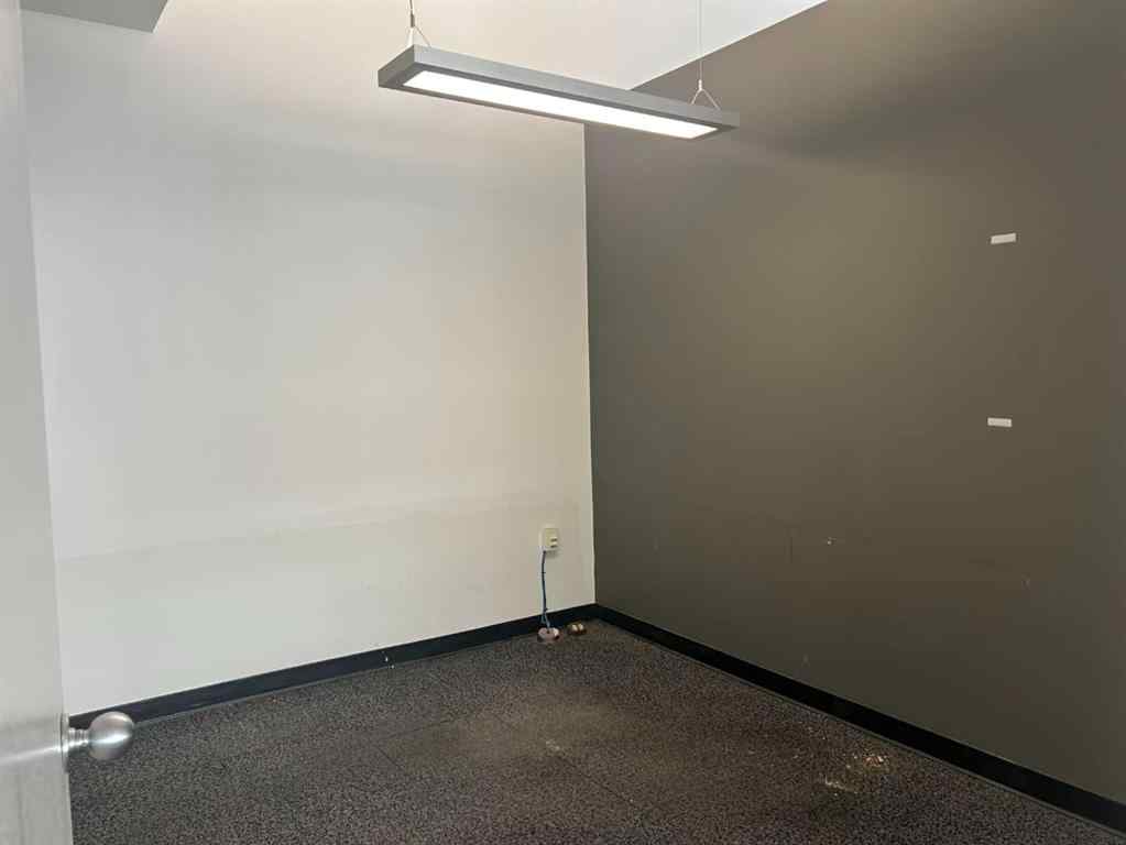 MLS® A2208493 - 602 3 Street SE in SE Hill Medicine Hat, Commercial