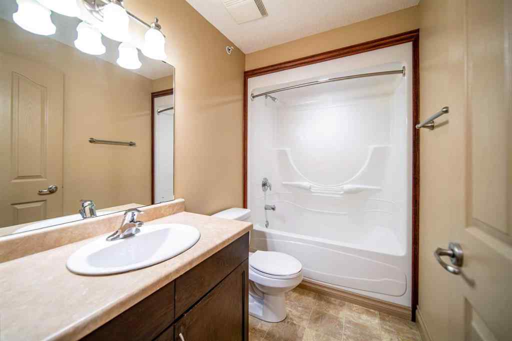 MLS® A2208538 - Unit #210 2609 11 Avenue  in Wainwright Wainwright, Residential