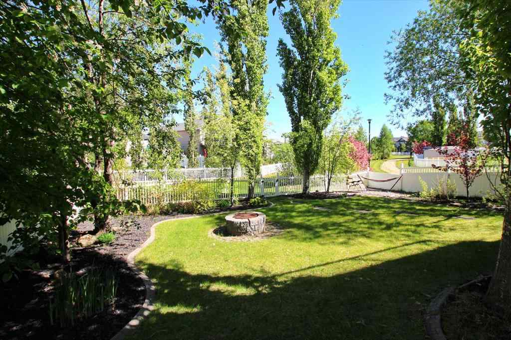 MLS® A2208564 - 18 Lakeland Road  in Lakeway Landing Sylvan Lake, Residential