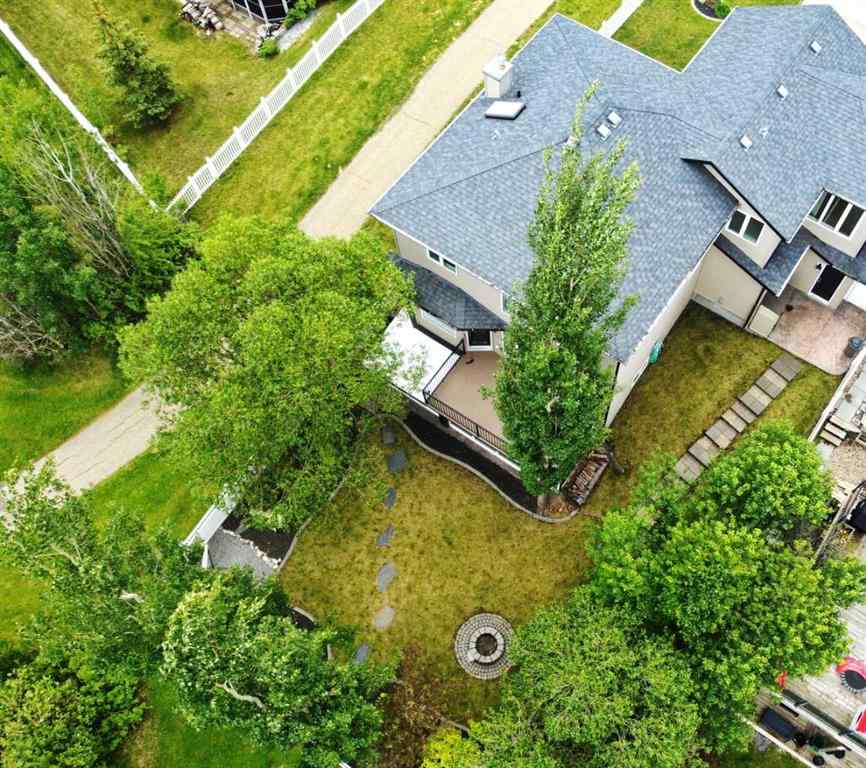 MLS® A2208564 - 18 Lakeland Road  in Lakeway Landing Sylvan Lake, Residential