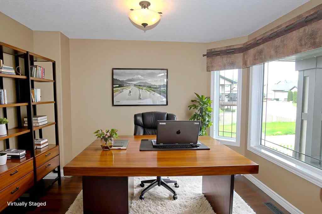 MLS® A2208564 - 18 Lakeland Road  in Lakeway Landing Sylvan Lake, Residential