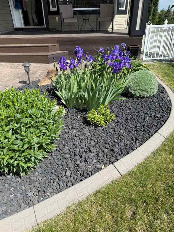 MLS® A2208564 - 18 Lakeland Road  in Lakeway Landing Sylvan Lake, Residential