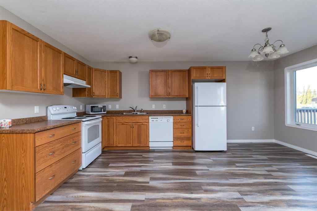 MLS® A2208582 - 5315 50 Avenue  in North Lloydminster Lloydminster, Residential