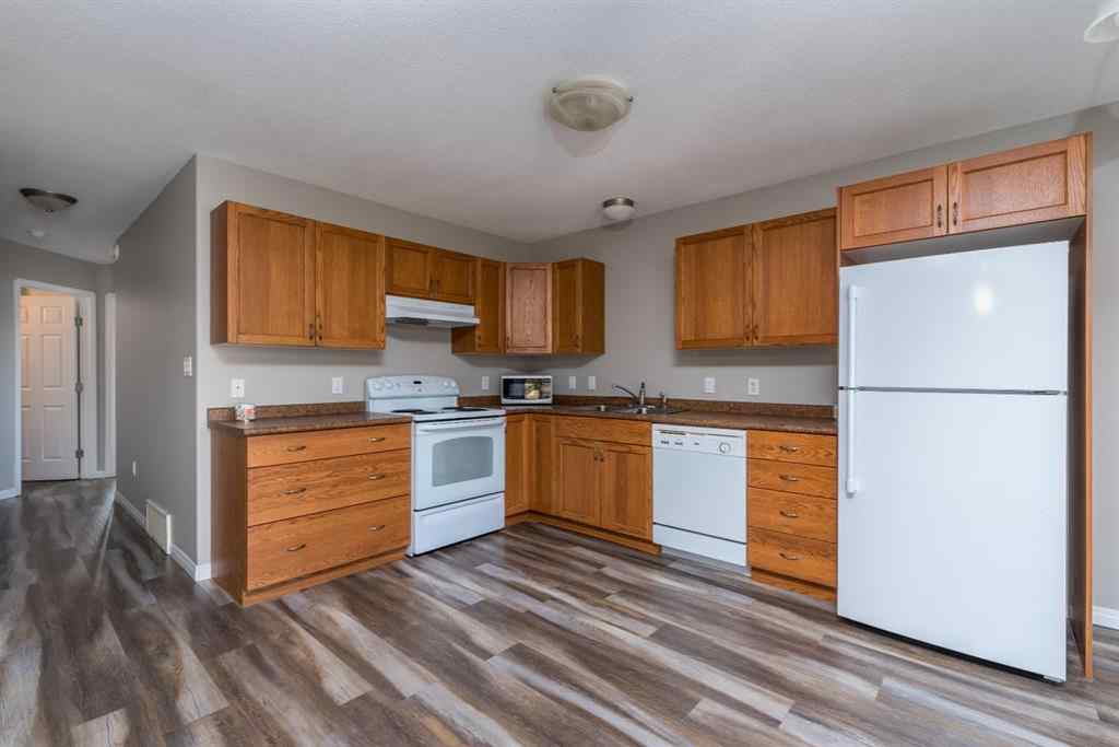 MLS® A2208582 - 5315 50 Avenue  in North Lloydminster Lloydminster, Residential