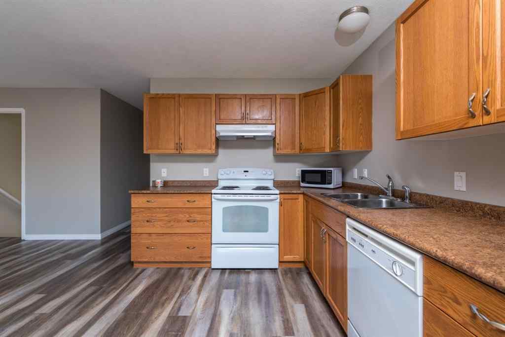 MLS® A2208582 - 5315 50 Avenue  in North Lloydminster Lloydminster, Residential