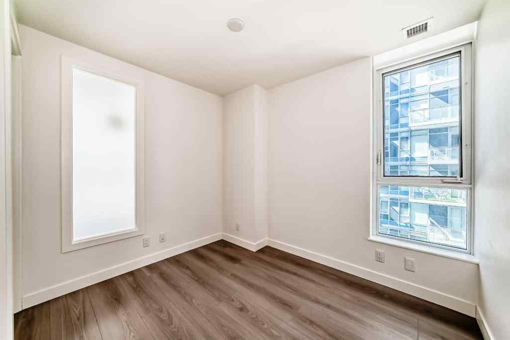 MLS® A2208607 - Unit #807 118 Waterfront Court SW in Chinatown Calgary, Residential