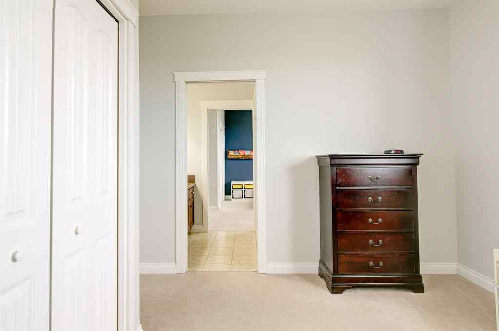 MLS® A2208653 - 441 Hartley Avenue  in NONE Stirling, Residential