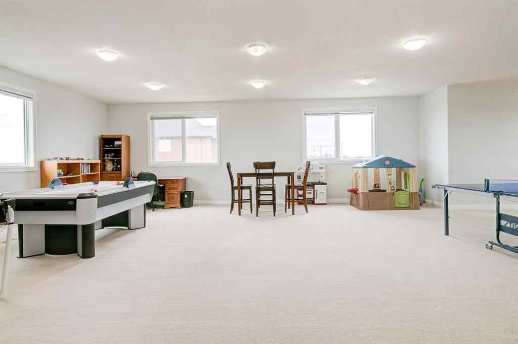 MLS® A2208653 - 441 Hartley Avenue  in NONE Stirling, Residential