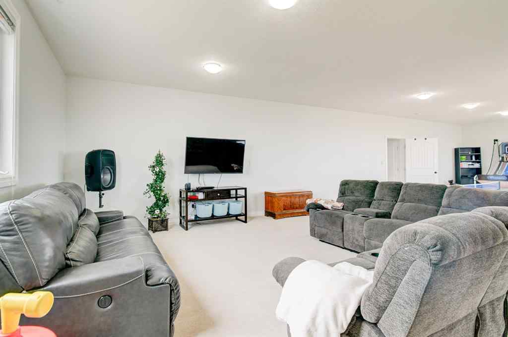 MLS® A2208653 - 441 Hartley Avenue  in NONE Stirling, Residential