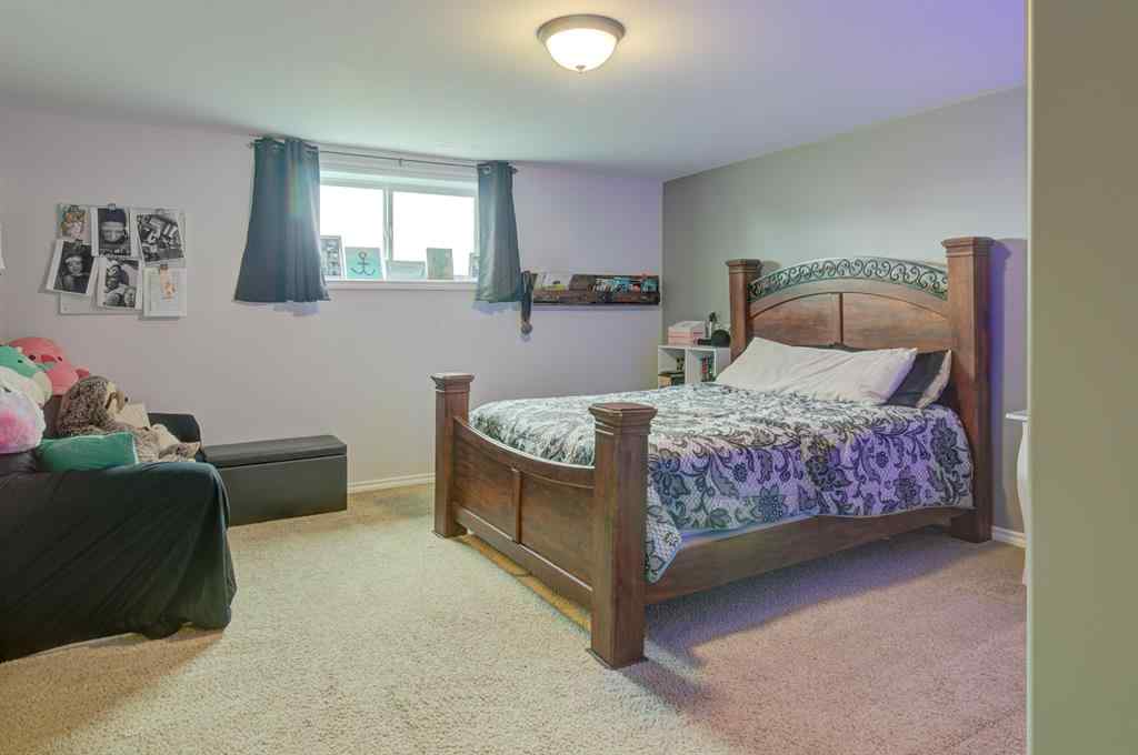 MLS® A2208653 - 441 Hartley Avenue  in NONE Stirling, Residential