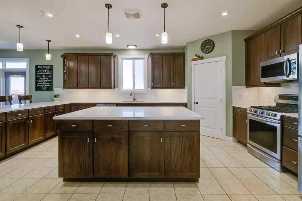 MLS® A2208653 - 441 Hartley Avenue  in NONE Stirling, Residential
