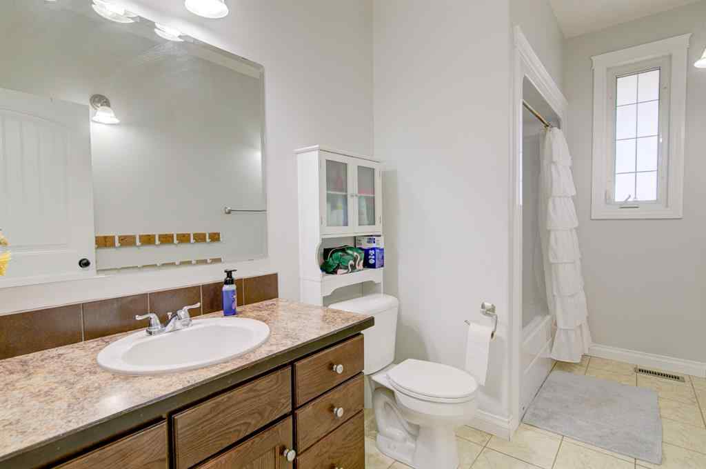 MLS® A2208653 - 441 Hartley Avenue  in NONE Stirling, Residential