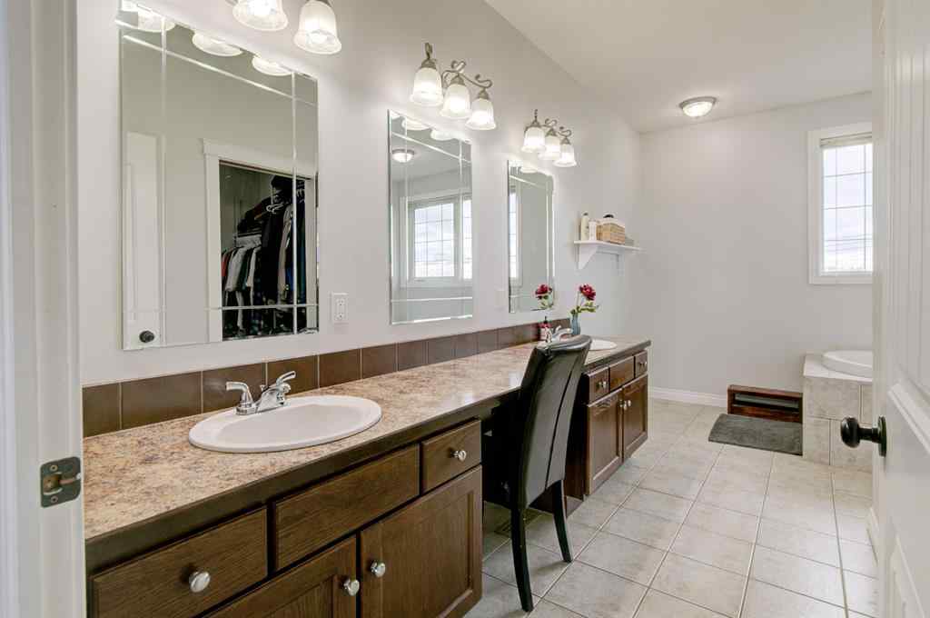 MLS® A2208653 - 441 Hartley Avenue  in NONE Stirling, Residential