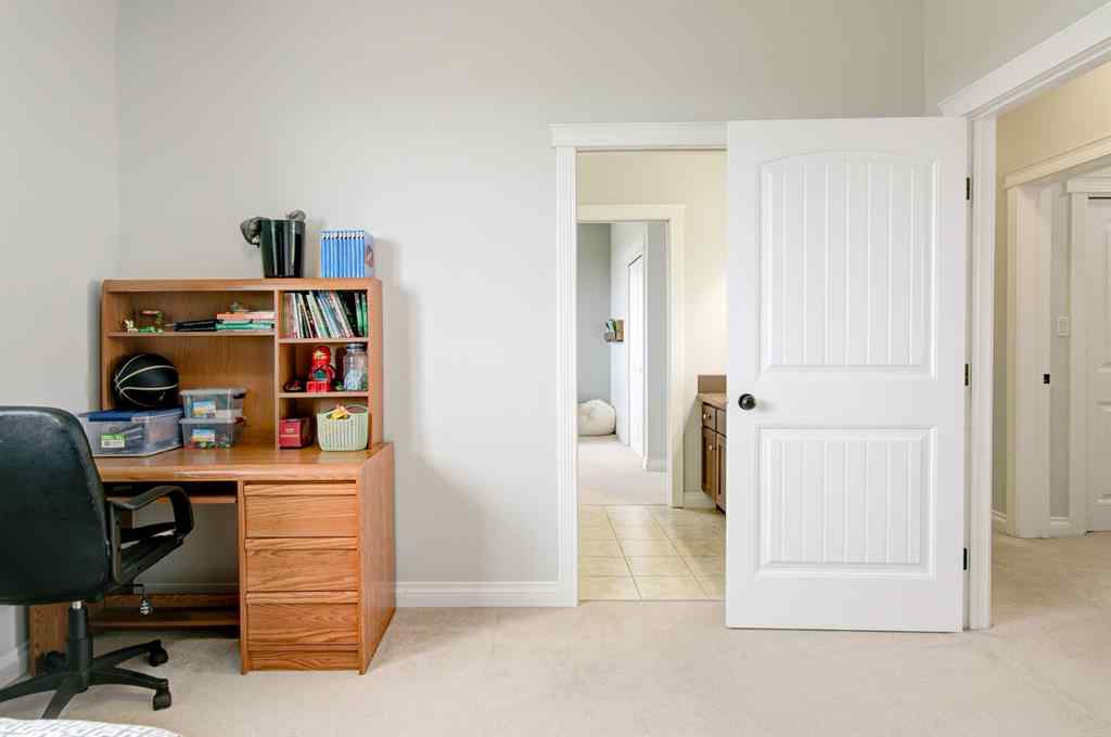 MLS® A2208653 - 441 Hartley Avenue  in NONE Stirling, Residential